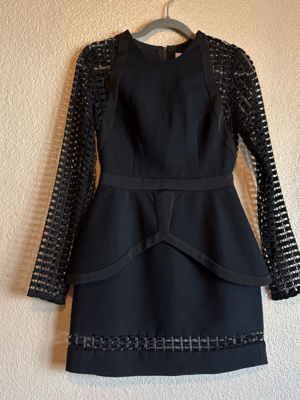 Cameo De Novo Black Peplum Mini Dress NWT Size S